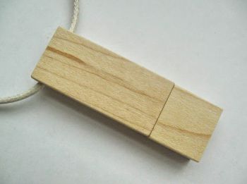 Memoria USB madera-731 - CDT731 with rope.jpg